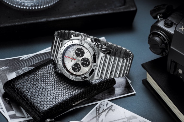 2020 breitling chronomat B01 42 collection