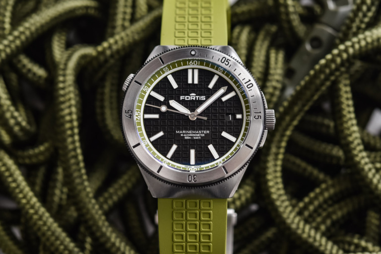 2022 Fortis Marinemaster M-44 New Colours Green Blue Black Hands-on