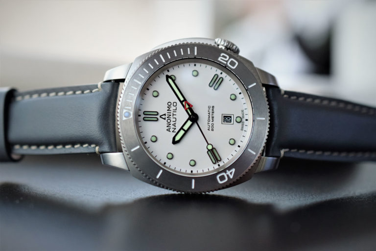 Anonimo Nautilo Bianco diver white dial