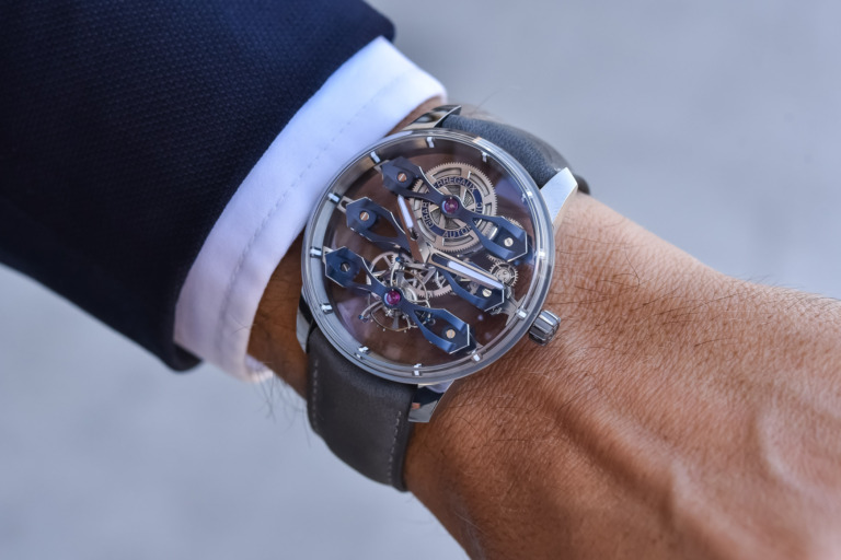 Girard-Perregaux Tourbillon with Three Flying Bridges Bucherer BLUE