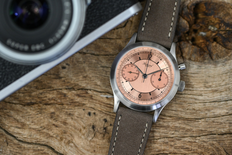 MONOCHROME Montre de Souscription 1 x Habring2 Monopusher Chronograph salmon sector dial